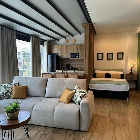 Zeleno Luxury Apartment